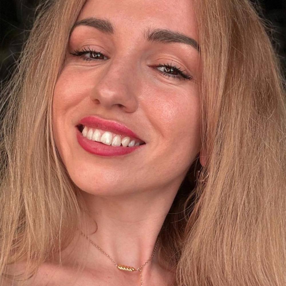 Meet your Posher, Yana